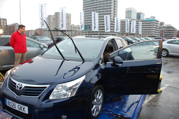 Presentación Toyota Avensis 2009