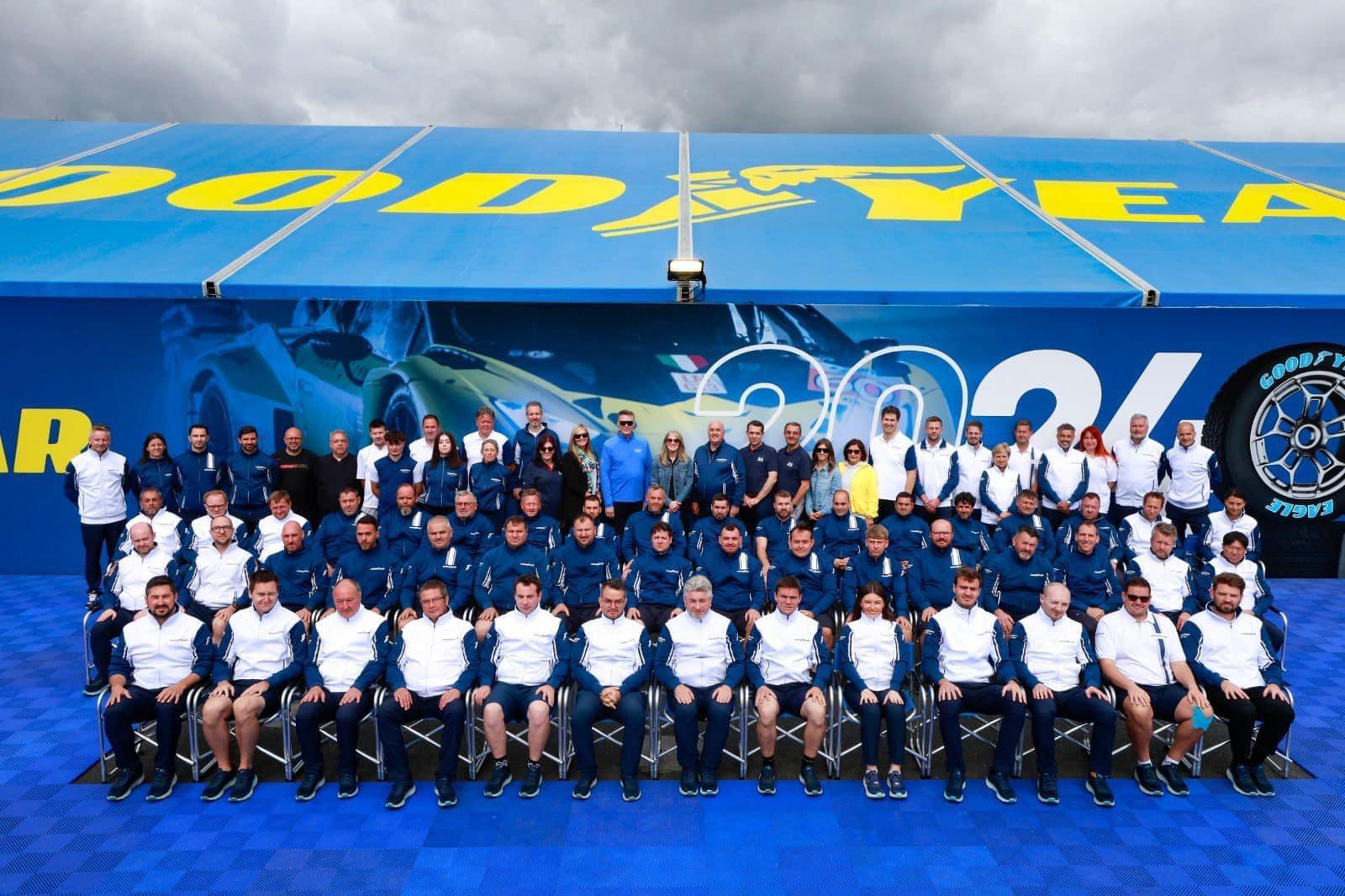 Equipo GoodYear al completo